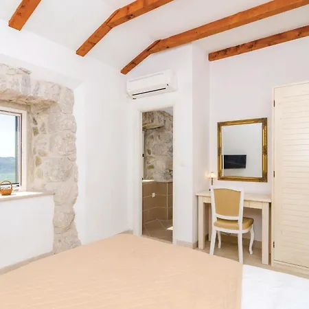 Vakantiehuis Five-bedroom In