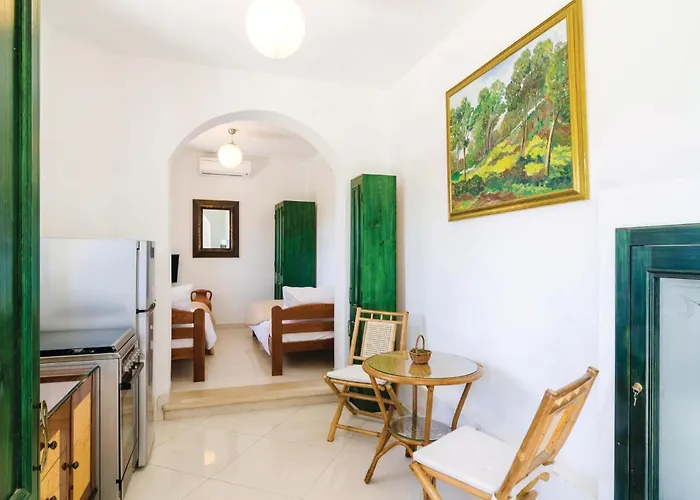 Сasa de vacaciones Five-bedroom In