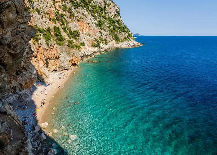 Five-bedroom In Lovorno