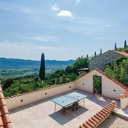 Five-bedroom In Lovorno